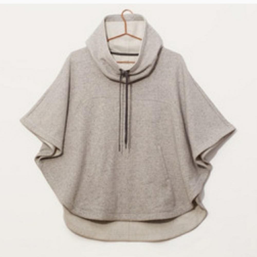 Lou & Grey Poncho sweater